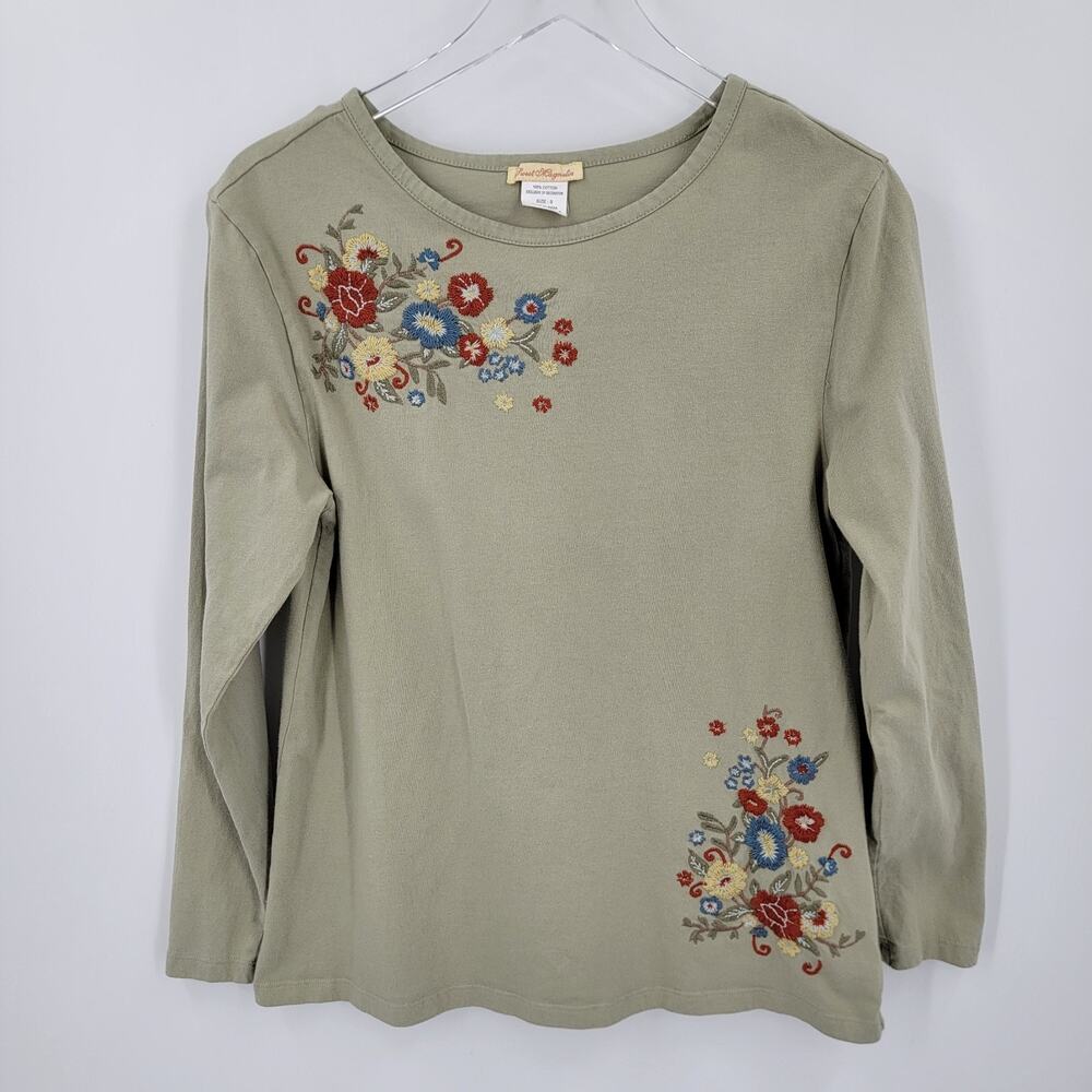 Sweet Magnolia T Shirt Womens Small Green Embroidered Floral Long Sleeve